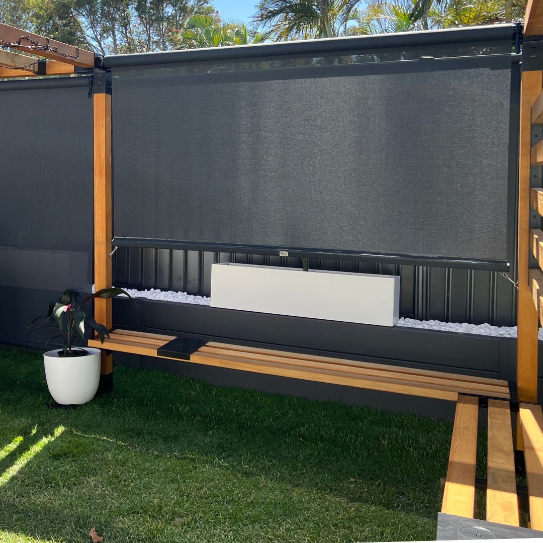 Retractable Shade Blind